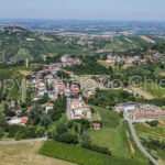 Riprese aeree del Comune di Castana Oltrepo Pavese in provincia di Pavia